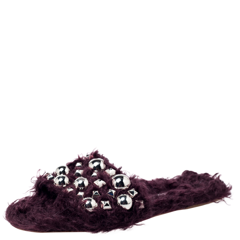 Pre Owned حذاء سلايدز ميو ميو فلات مزخرف فرو عنابي مقاس 37.5