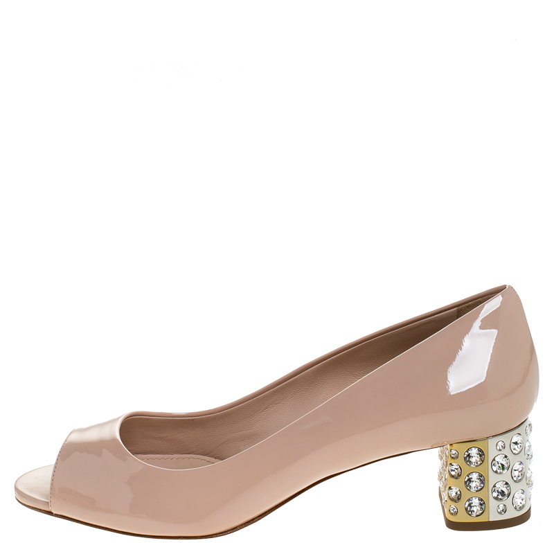 

Miu Miu Beige Patent Leather Peep Toe Embellished Block Heel Pumps Size