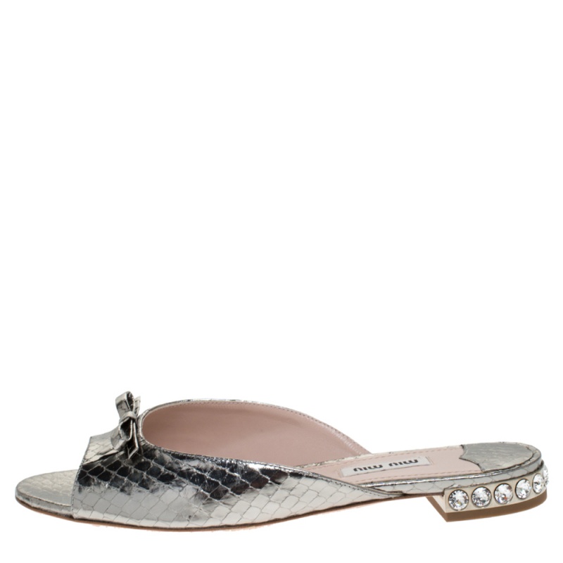 

Miu Miu Silver Python Embossed Leather Crystal Embellished Slide Sandals Size