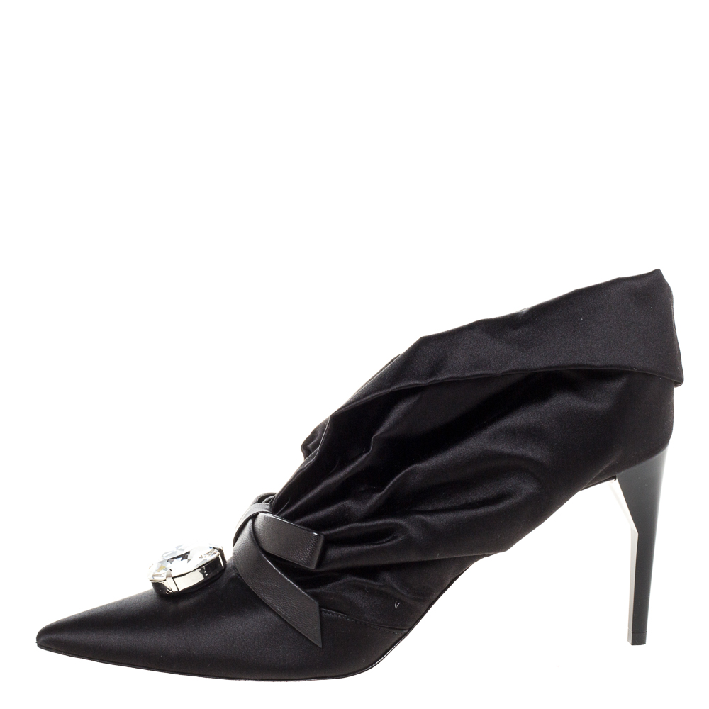 

Miu Miu Black Ruched Satin Crystal Bow Embellished Pointed Toe Pumps Size