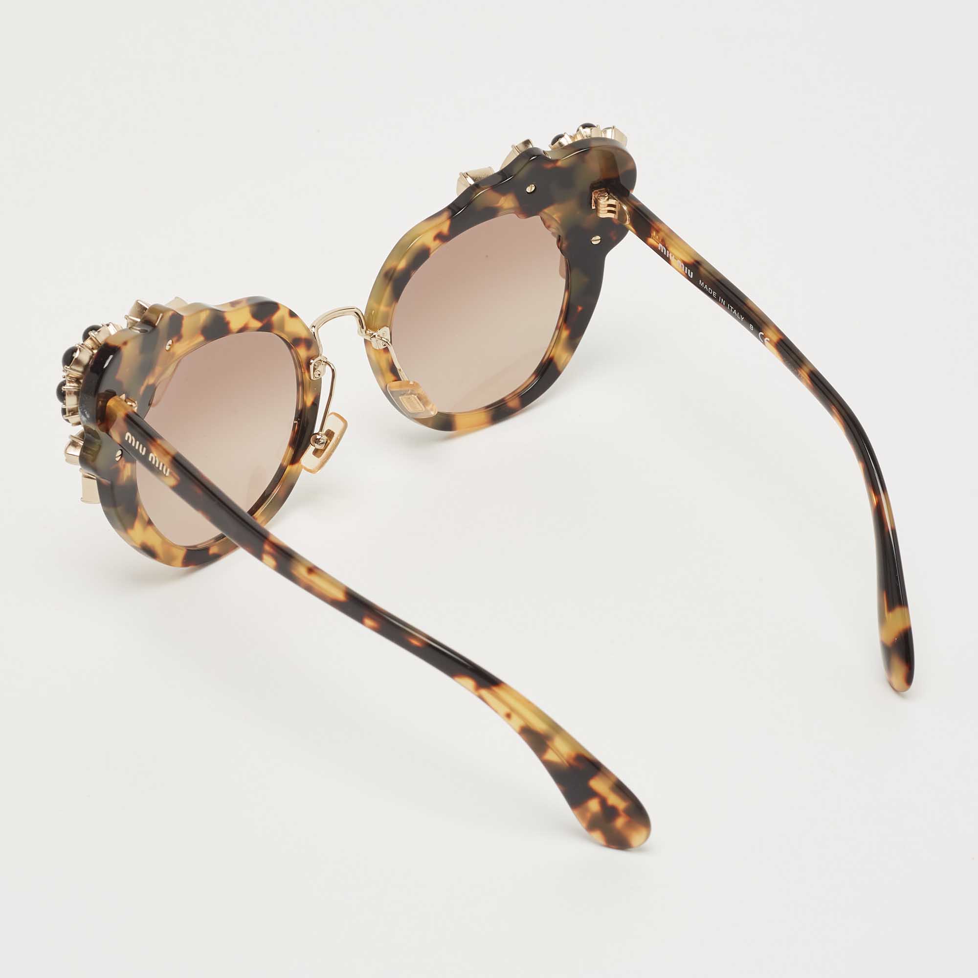 

Miu Miu Brown Tortoise SMU04S Crystals Embellished Gradient Cat Eye Sunglasses