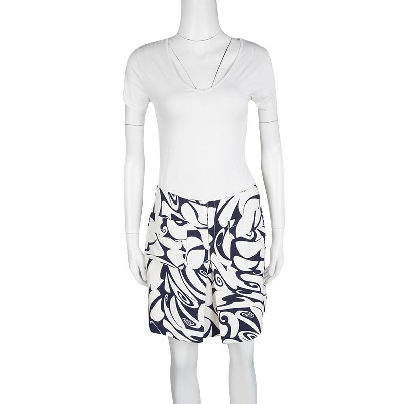 

Miu Miu White and Navy Floral Print Pocket Detail Mini Skirt