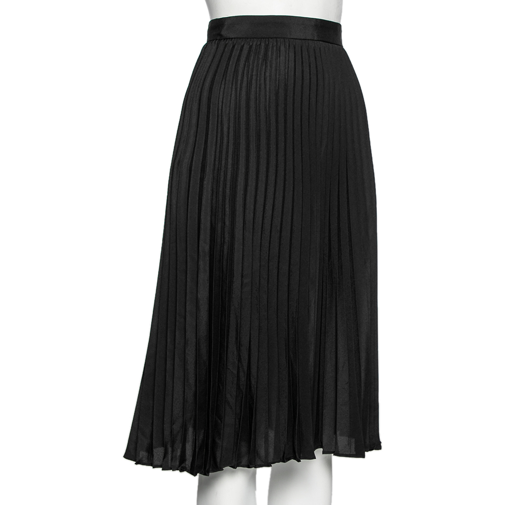 

Miu Miu Black Crepe Pleated Skirt