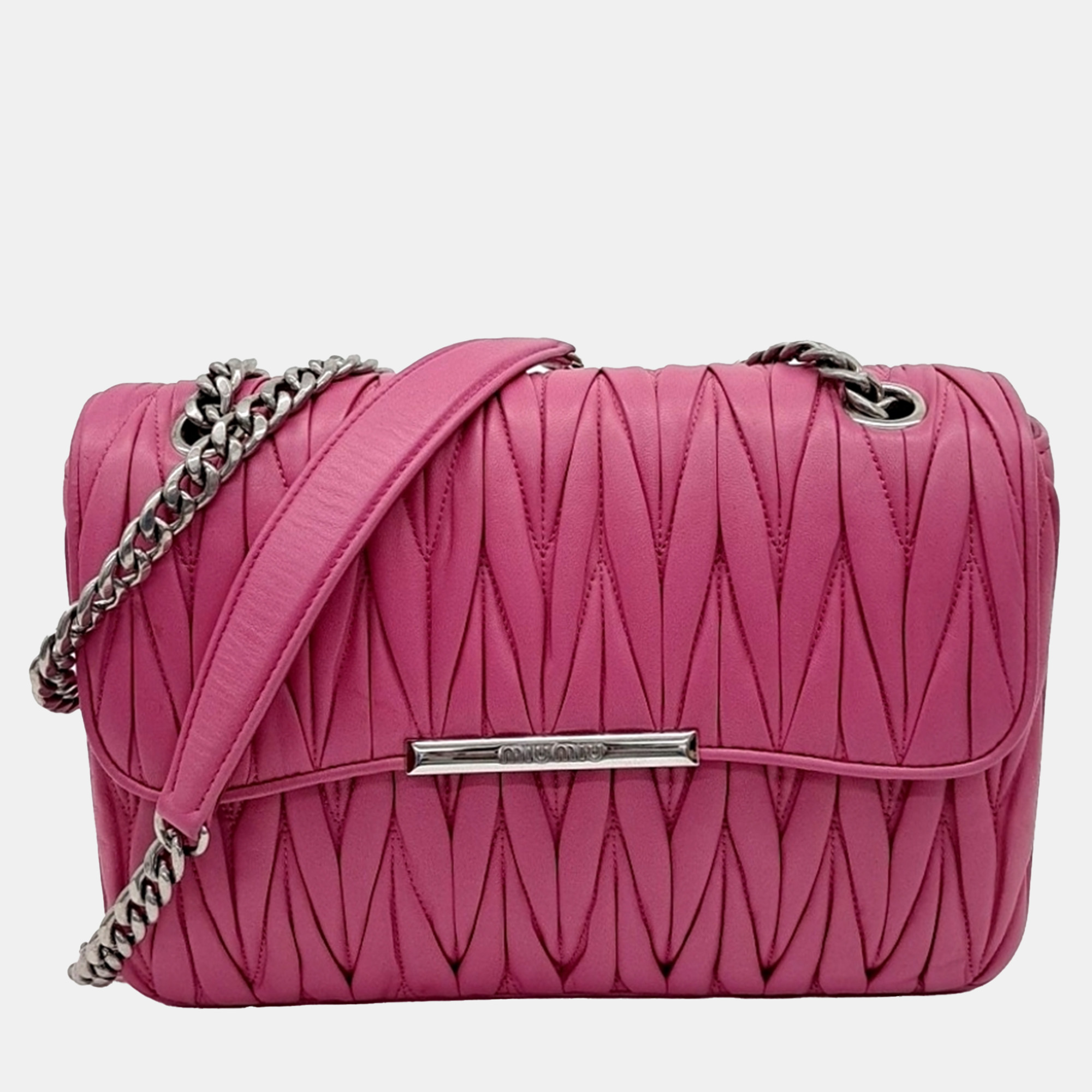 

Miu Miu Pink Leather Matrasse Chain Shoulder Bag