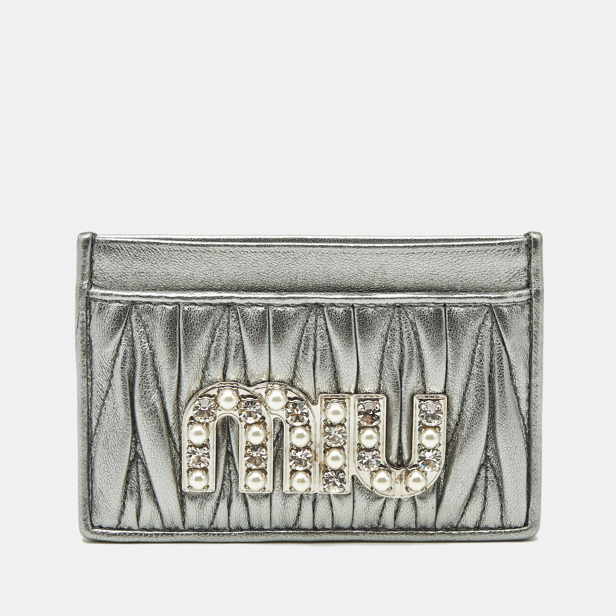 Pre-owned Miu Miu Silver Matelassé Leather Logo Embellished Card Holder