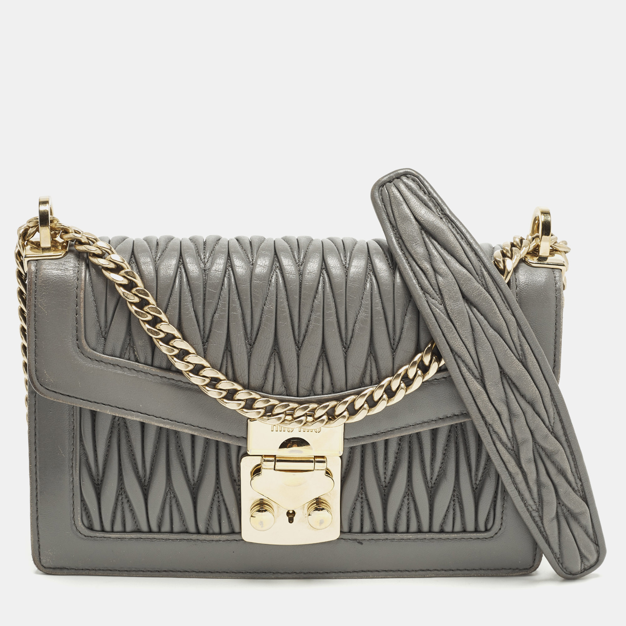 

Miu Miu Confidential Grey Matelassé Leather Shoulder Bag
