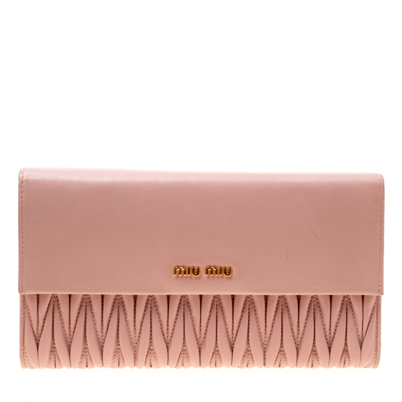 Pre Owned Miu Miu Pink Matelasse Leather Clutch 