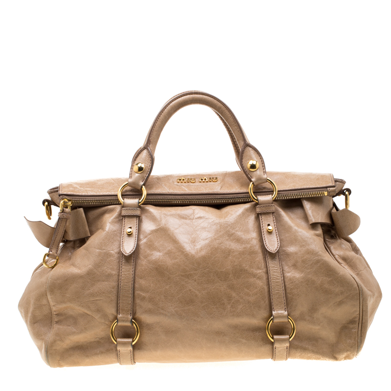 مملوكة مسبقًا Miu Miu Beige Glazed Leather Bow Tote