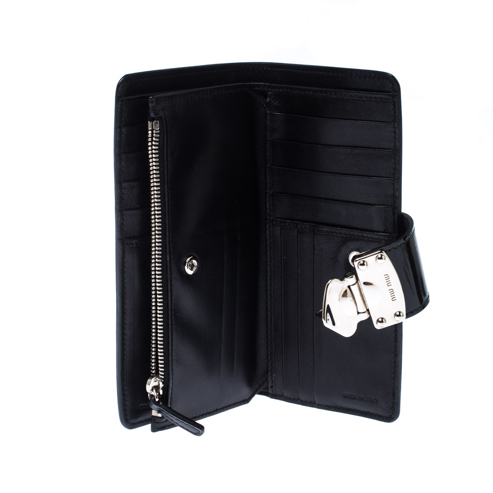 

Miu Miu Black Patent Leather Clasp Lock Wallet