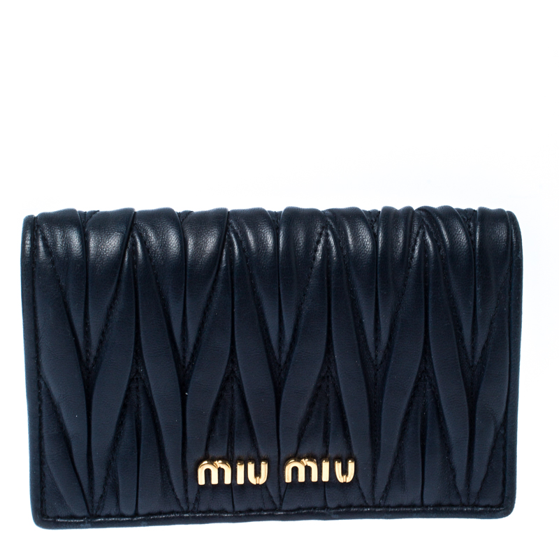 Pre Owned Miu Miu Navy Blue Matelassé Leather Bifold Card Holder