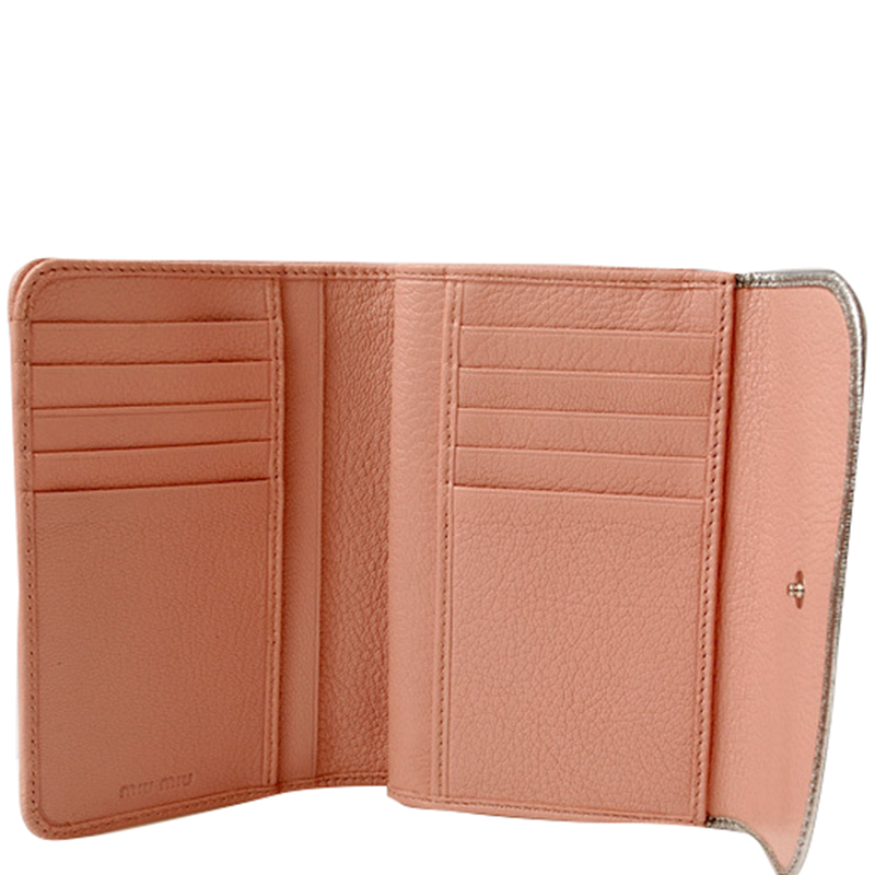 

Miu Miu Light Pink/Silver Leather Tri Fold Wallet, Multicolor