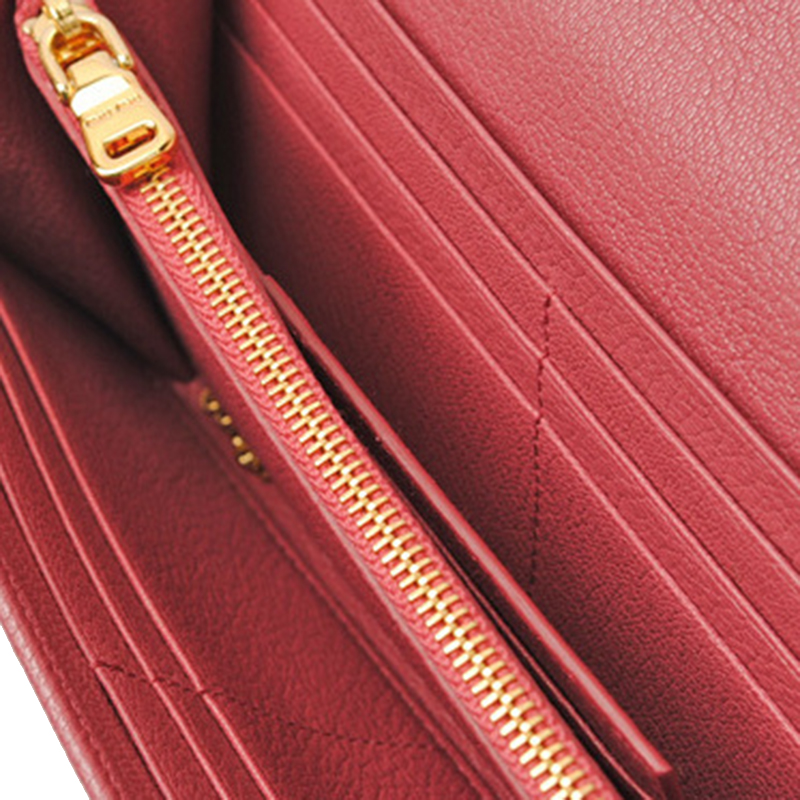 

Miu Miu Red Berry Leather Madras Long Wallet