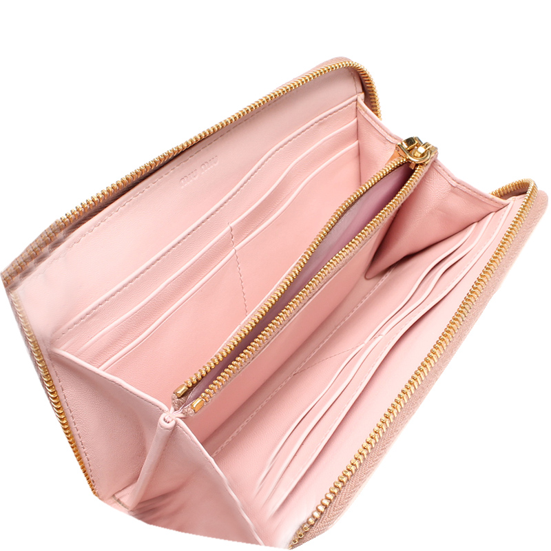 

Miu Miu Pink Leather Round Zipper Long Wallet