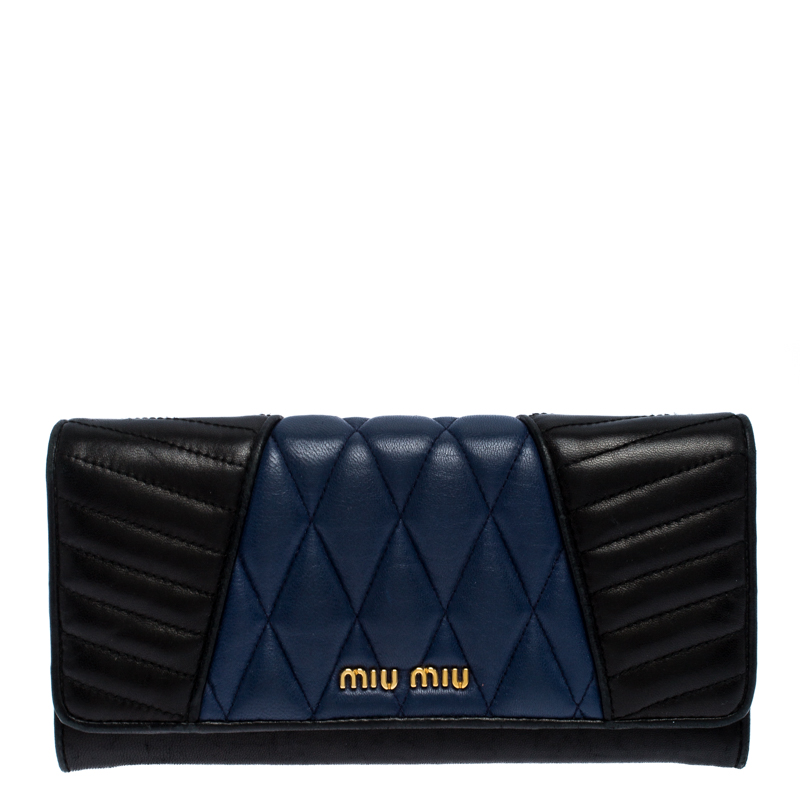 Pre Owned محفطة ميو ميو قلاب ببيكر جلد بمطنة نابا زرقاء / سوداء