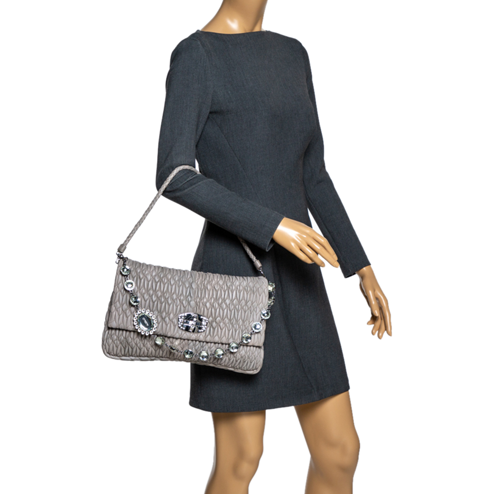 

Miu Miu Two Tone Grey Matelassé Leather Crystal Flap Shoulder Bag