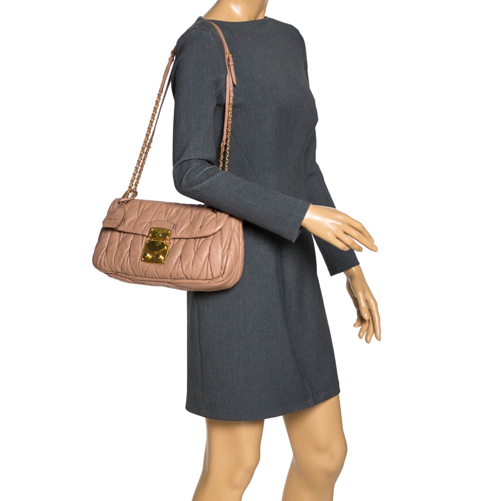 

Miu Miu Beige Matelasse Leather Chain Shoulder Bag