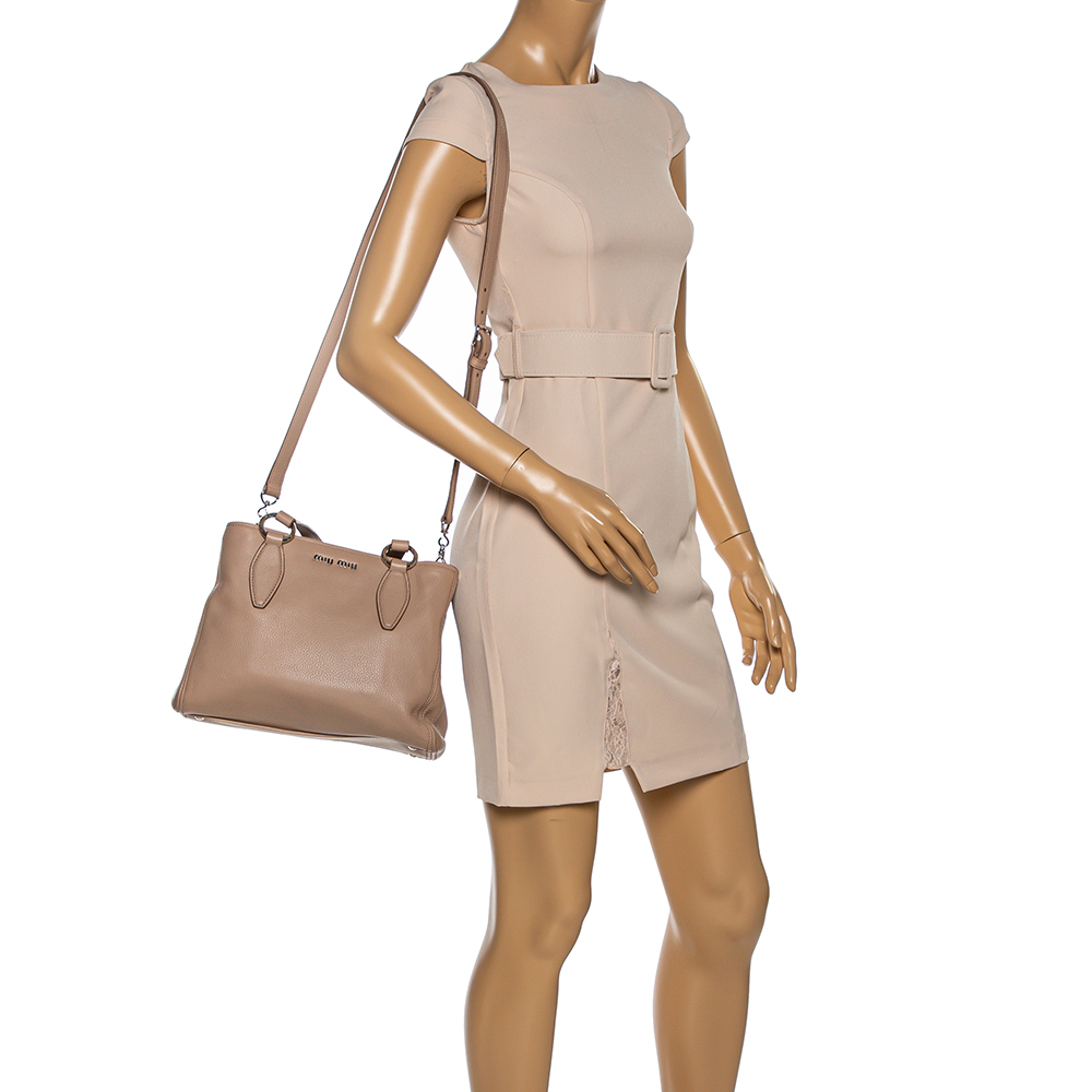 

Miu Miu Beige Vitello Phenix Leather Zip Shopper Tote