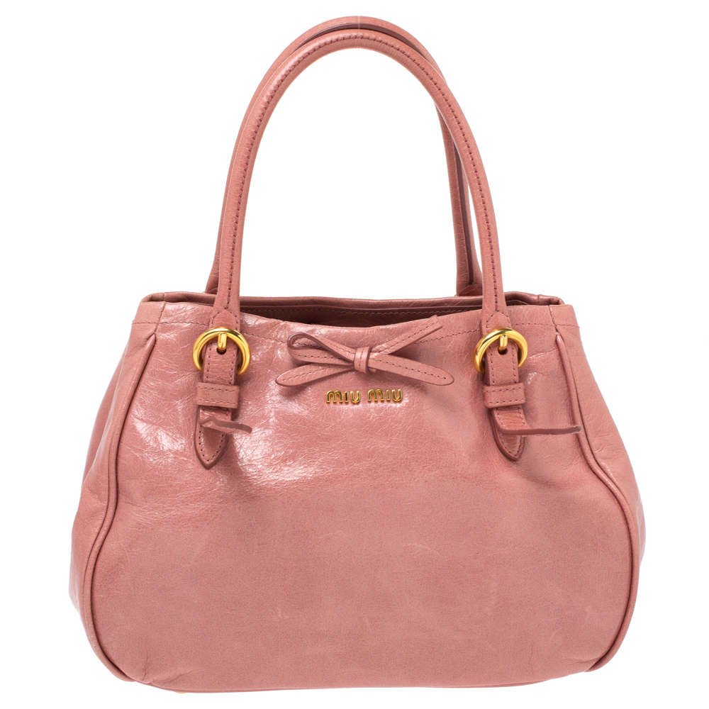 Click to view more detailed imagery on our partner's website Pre-owned Miu Miu Pink Leather Bow Shoulder Bag