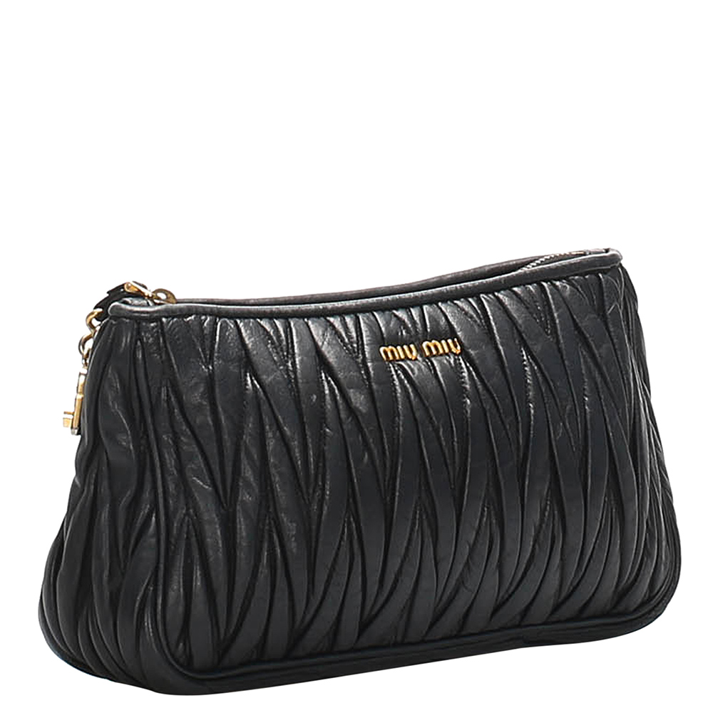 

Miu Miu Black Leather Matelasse Clutch Bag