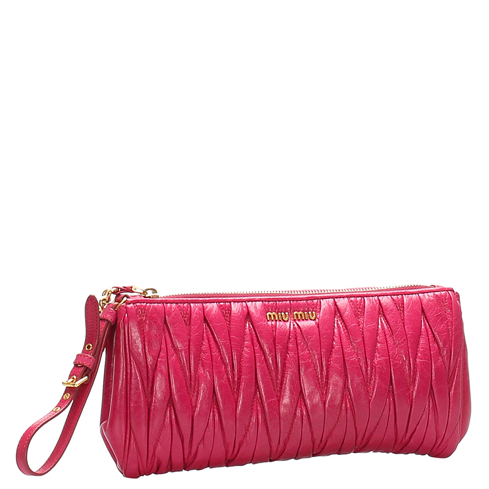 

Miu Miu Pink Leather Matelasse Clutch Bag