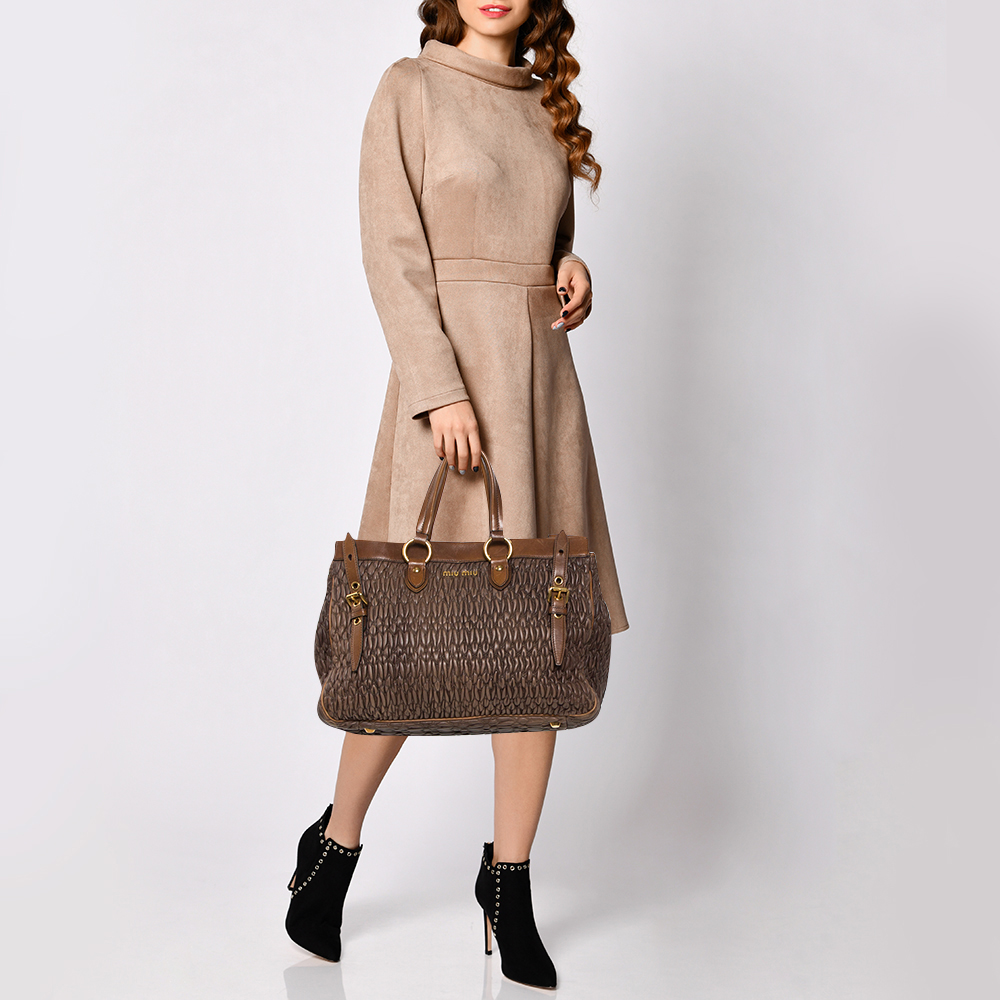 

Miu Miu Mocha Brown Matelasse Leather Buckle Tote