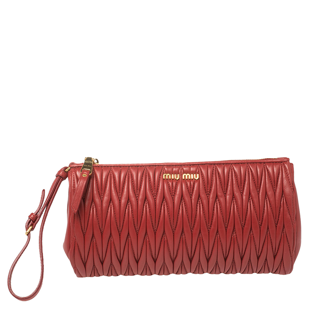 Pre-owned Miu Miu Red Matelasse Leather Wristlet Pouch