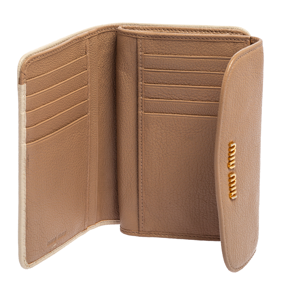 

Miu Miu Two Tone Beige Leather Madras Compact Wallet