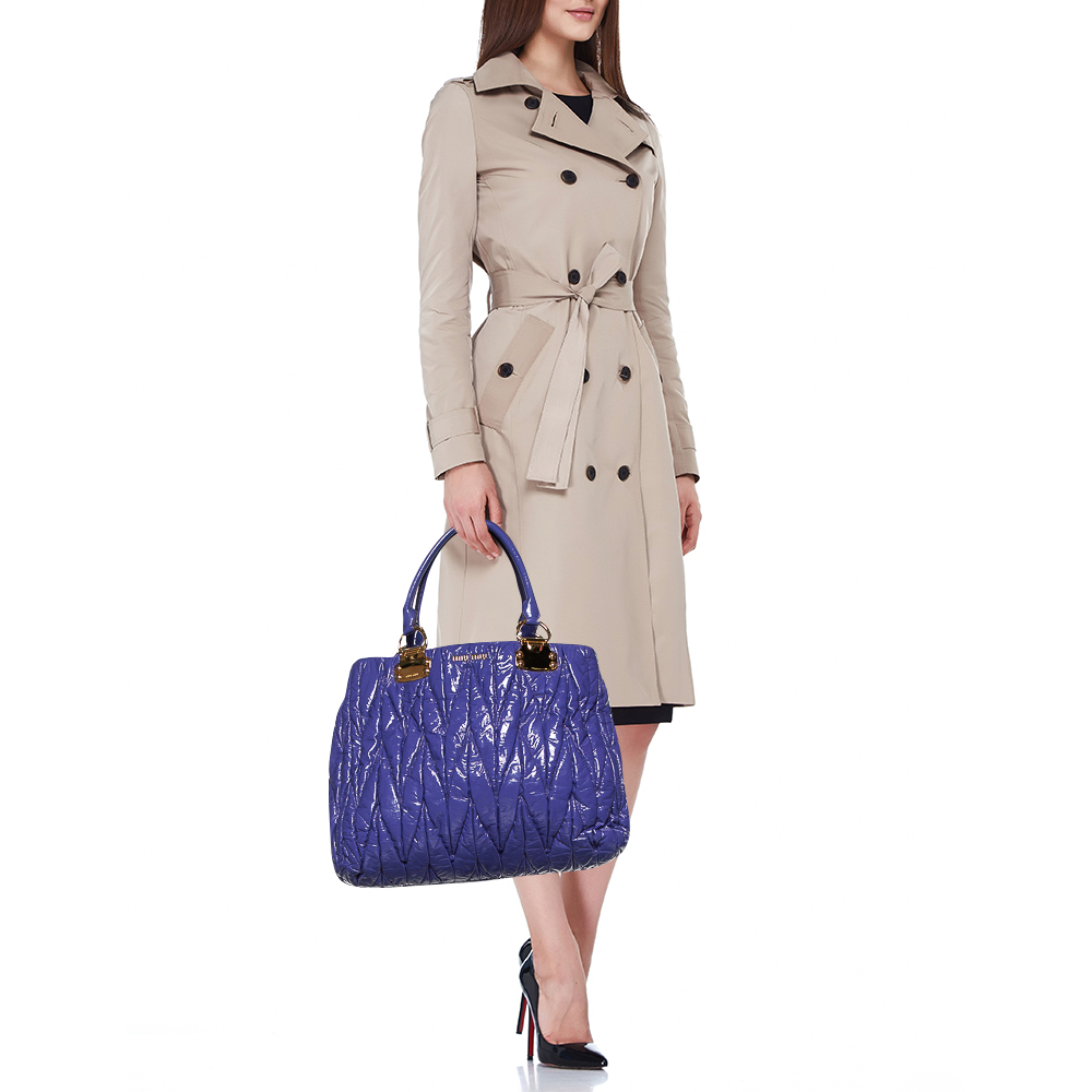 

Miu Miu Purple Patent Leather Textured Matelasse Tote