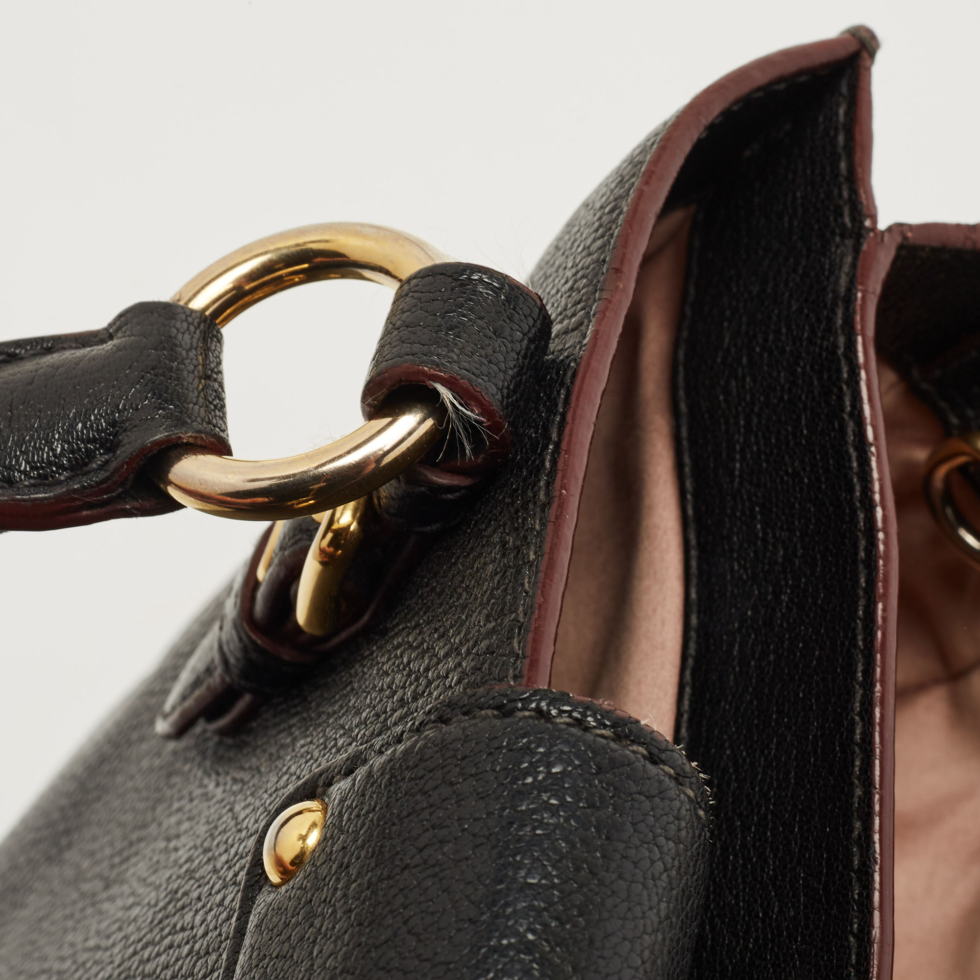 

Miu Miu Black Leather Pushlock Flap Shoulder Bag
