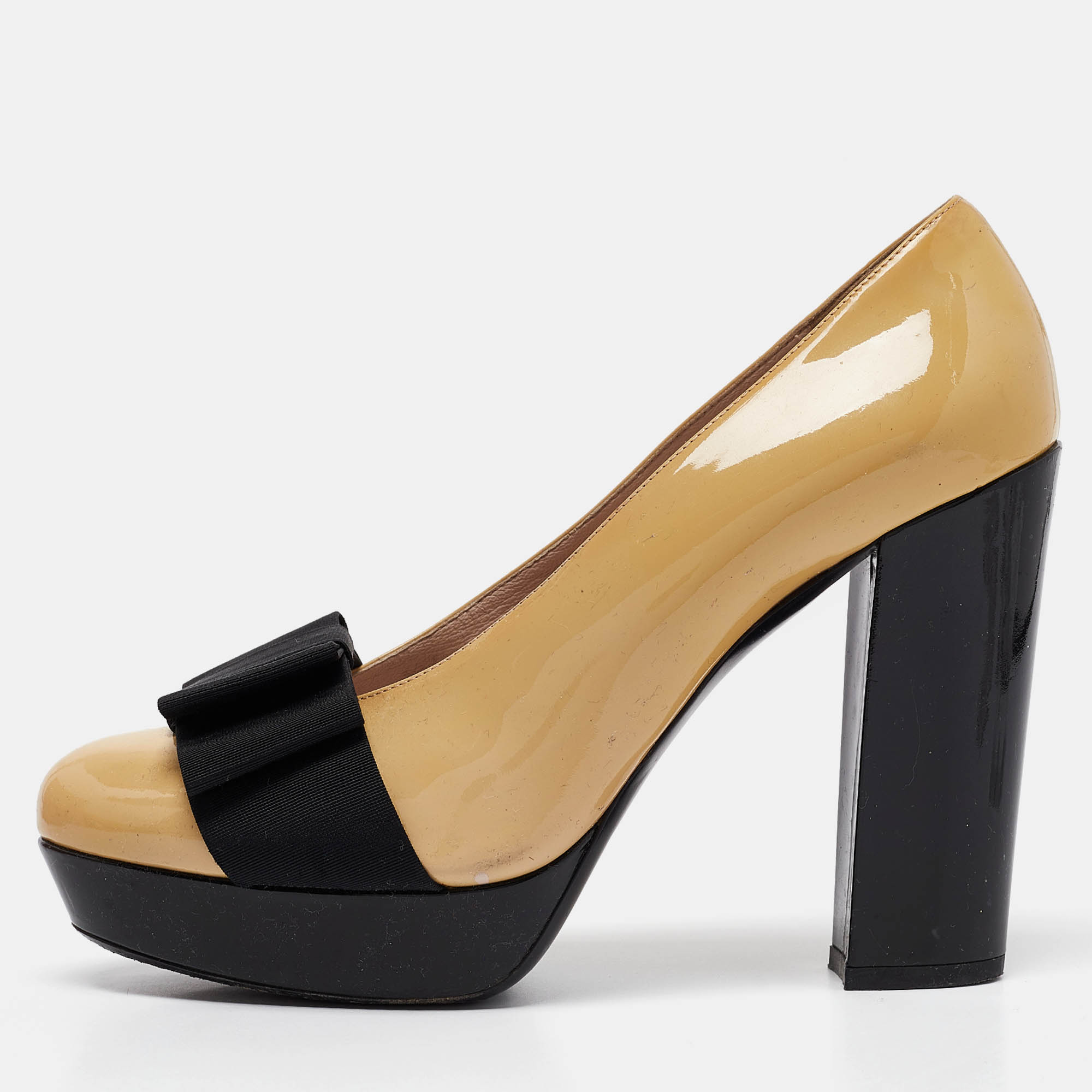 

Miu Miu Beige/Black Patent Leather Bow Platform Pumps Size