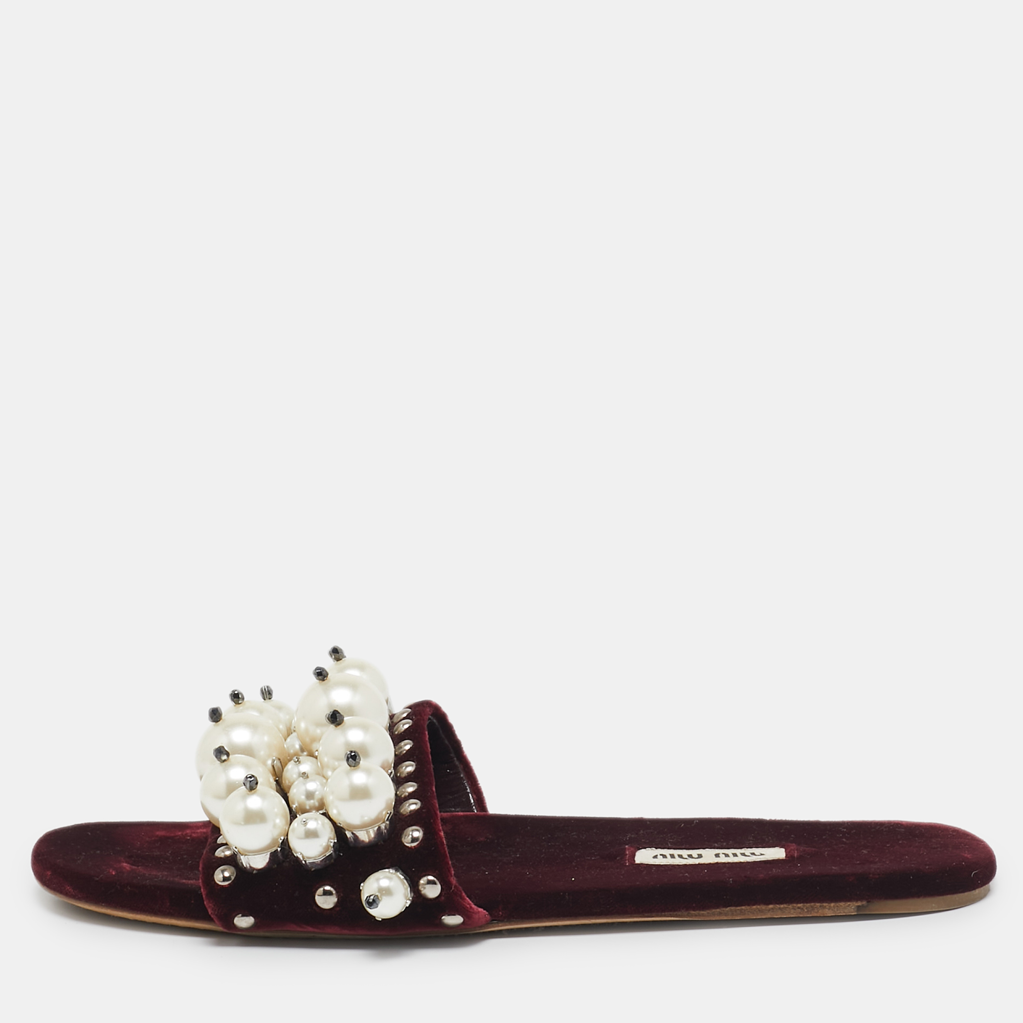 

Miu Miu Burgundy Velvet Pearl Embellished Flat Slides Size