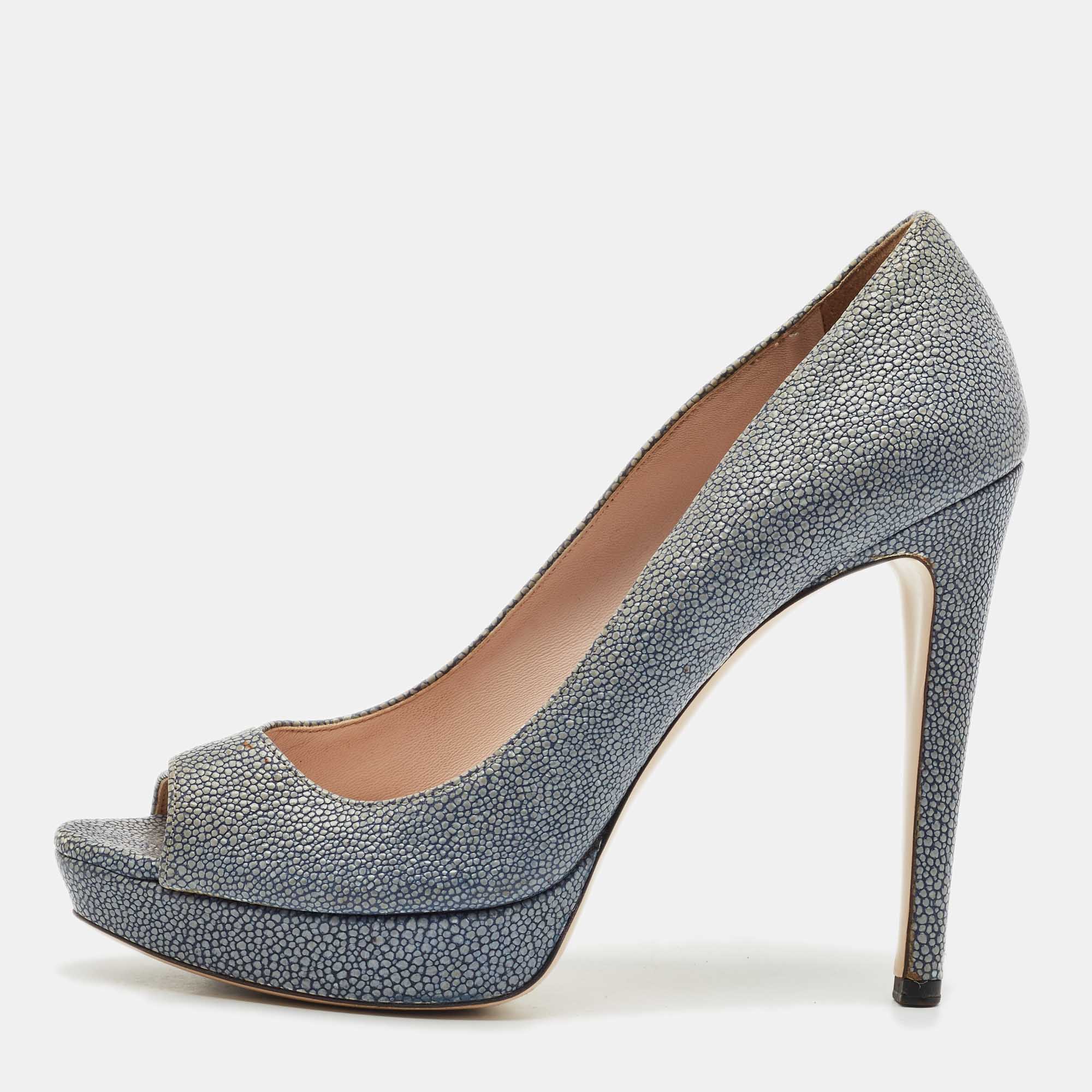 

Miu Miu Grey Stingray Leather Platform Pumps Size