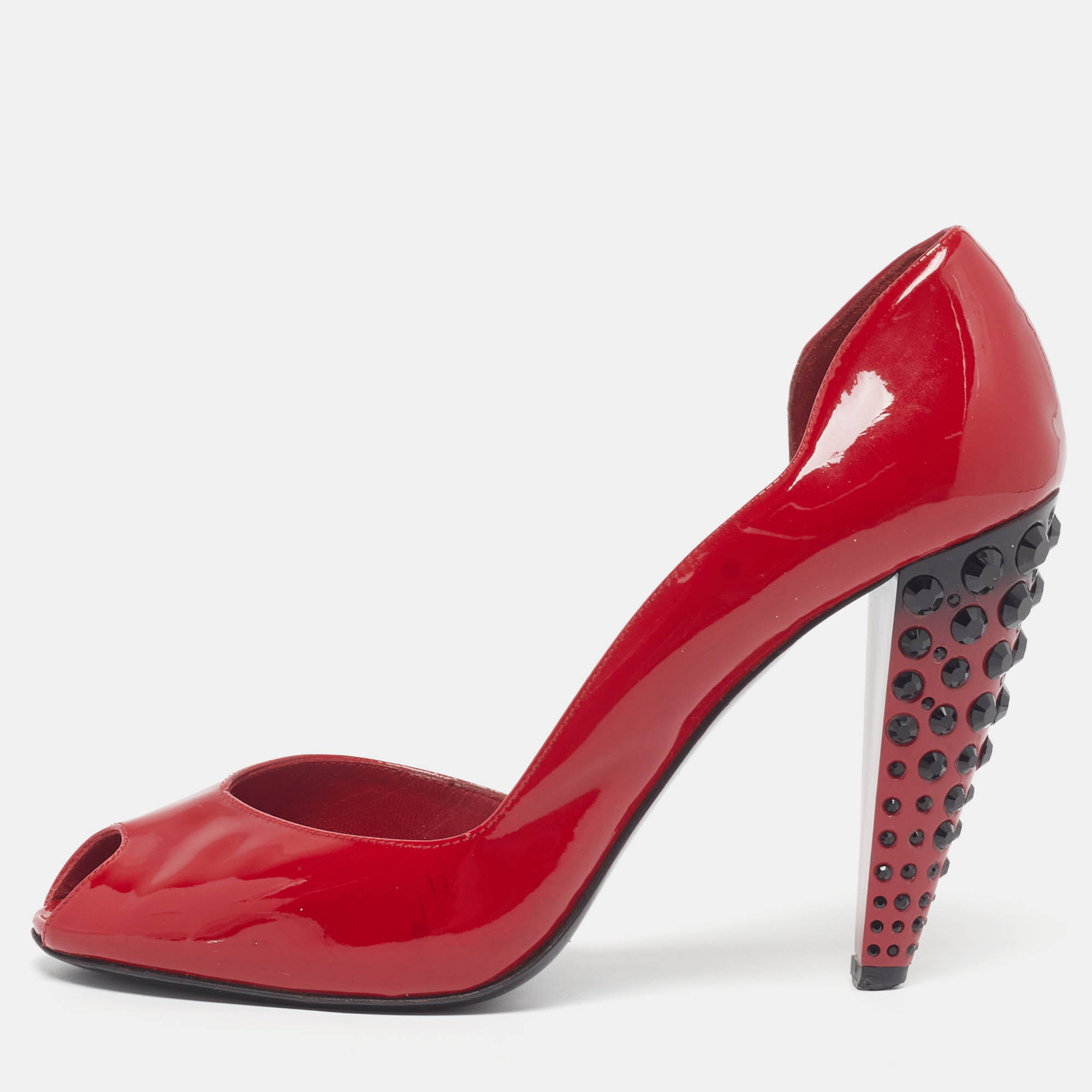 

Miu Miu Size  Red Patent Leather D'orsay Pumps