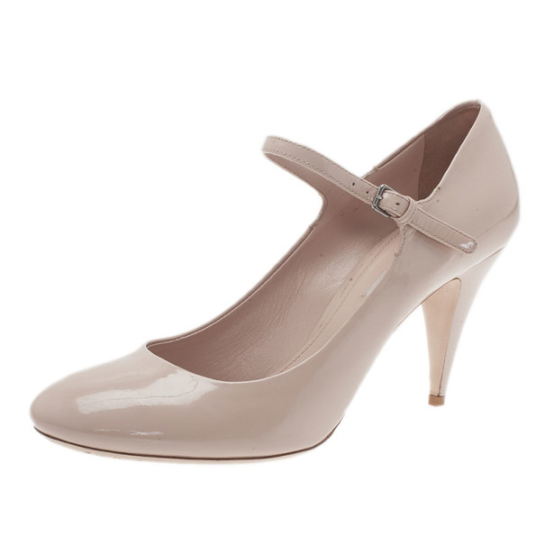 Pre Owned  Miu Miu Beige Patent Mary Jane Pumps Size 42