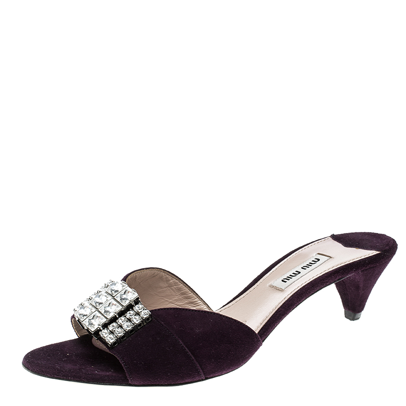 مملوكة مسبقًا Miu Miu Purple Suede Crystal Embellished Slides Size 37.5