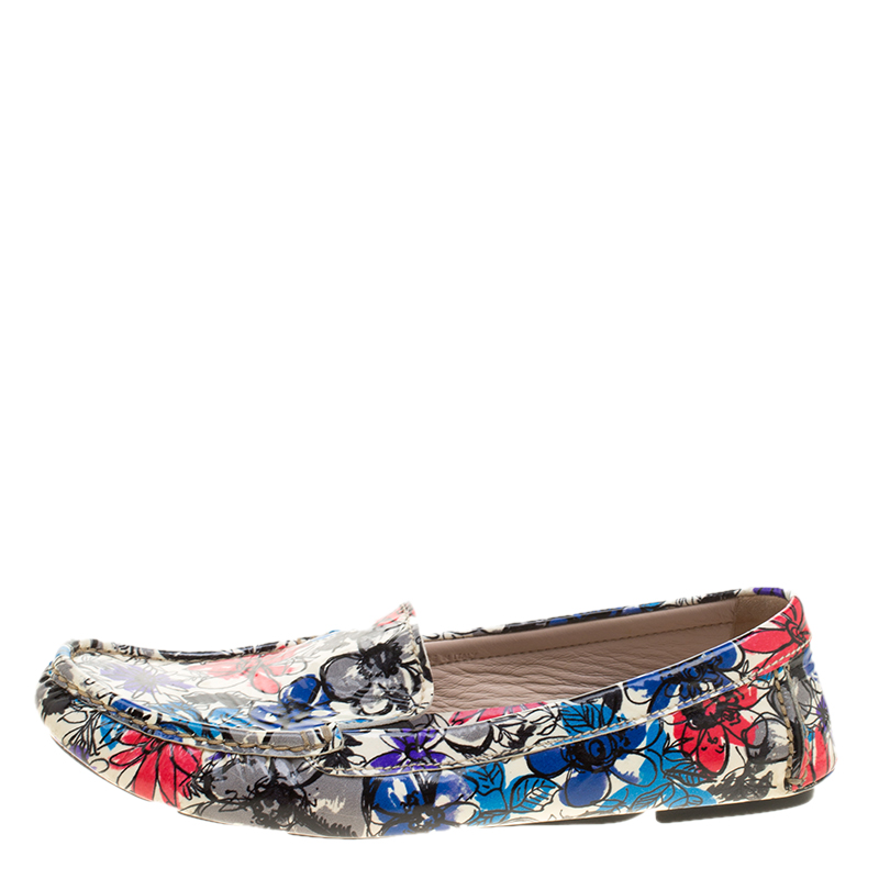 

Miu Miu Multicolor Floral Printed Patent Leather Loafers Size