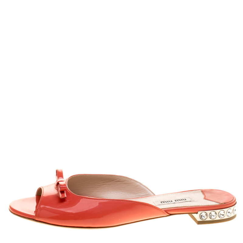 

Miu Miu Coral Patent Leather Bow Detail Jeweled Heel Flat Slides Size, Orange