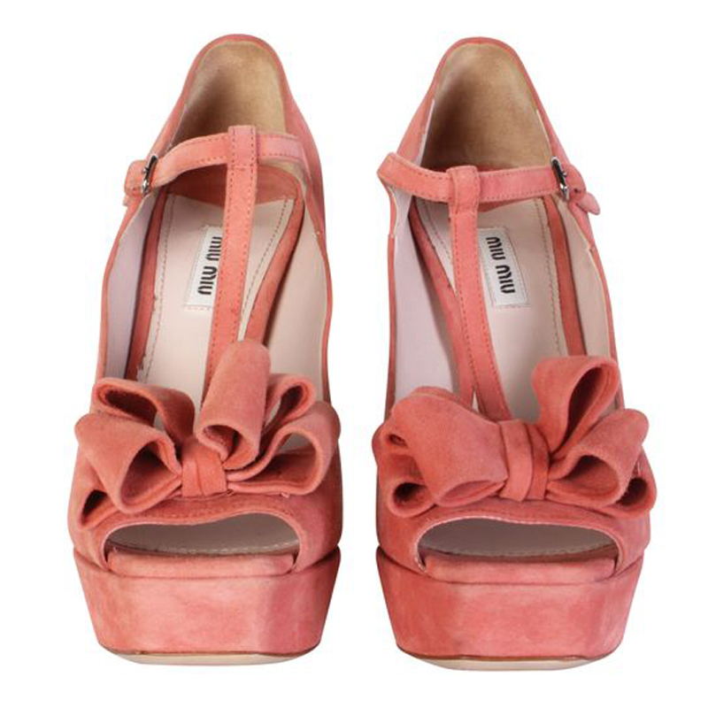 

Miu Miu Pink Suede Peep Toe Pumps Size