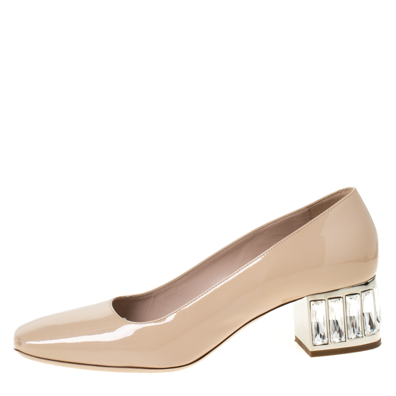 

Miu Miu Beige Patent Leather Crystal Heel Pumps Size