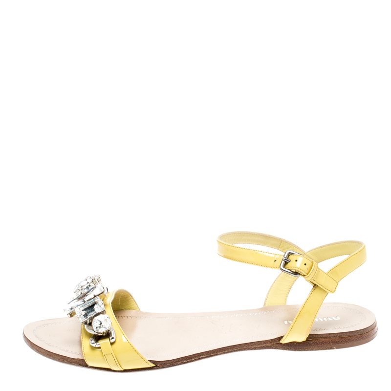 

Miu Miu Yellow Patent Leather Crystal Embellished Ankle Strap Flat Sandals Size