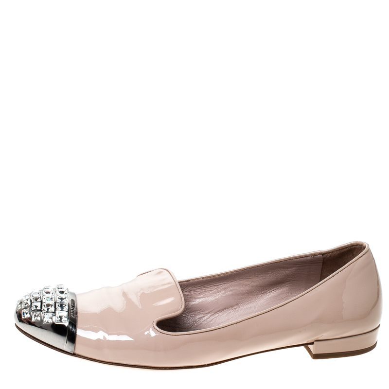 

Miu Miu Beige Patent Leather Crystal Embellished Cap Toe Flats Size