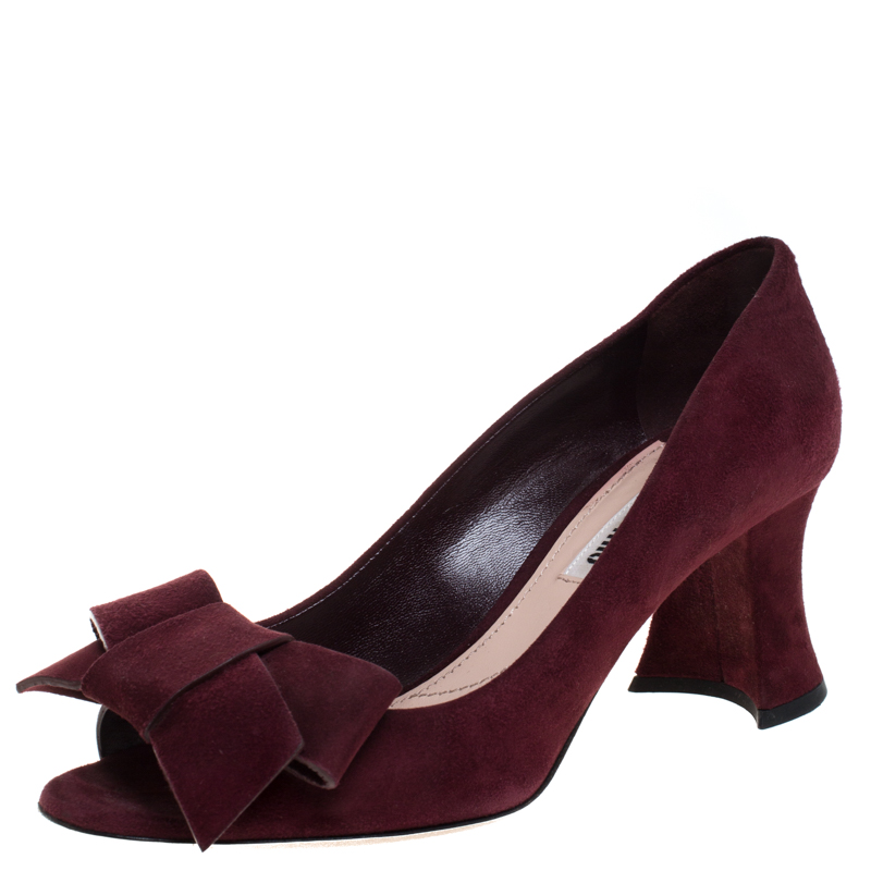 Click to view more detailed imagery on our partner's website Pre-owned Miu Miu Maroon Suede Bow Detail Block Heel Pumps Size 37 In Burgundy
