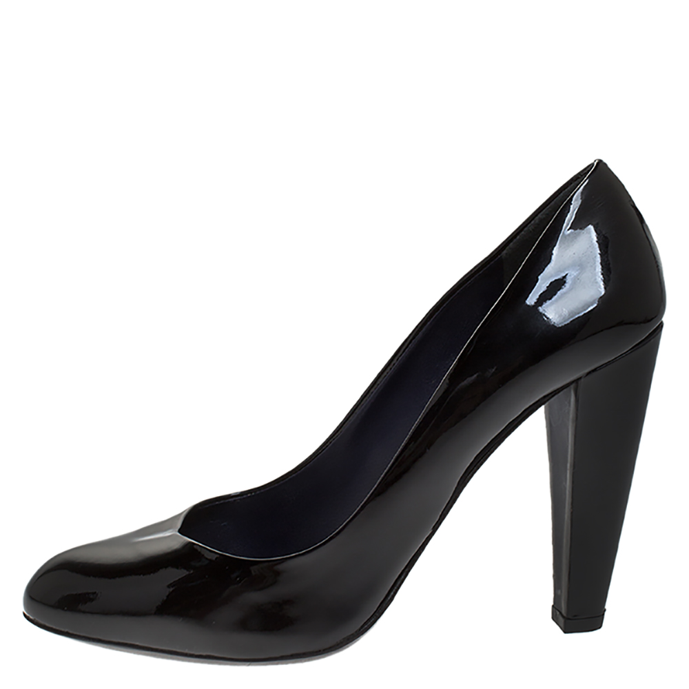 

Miu Miu Black Patent Leather Pumps Size