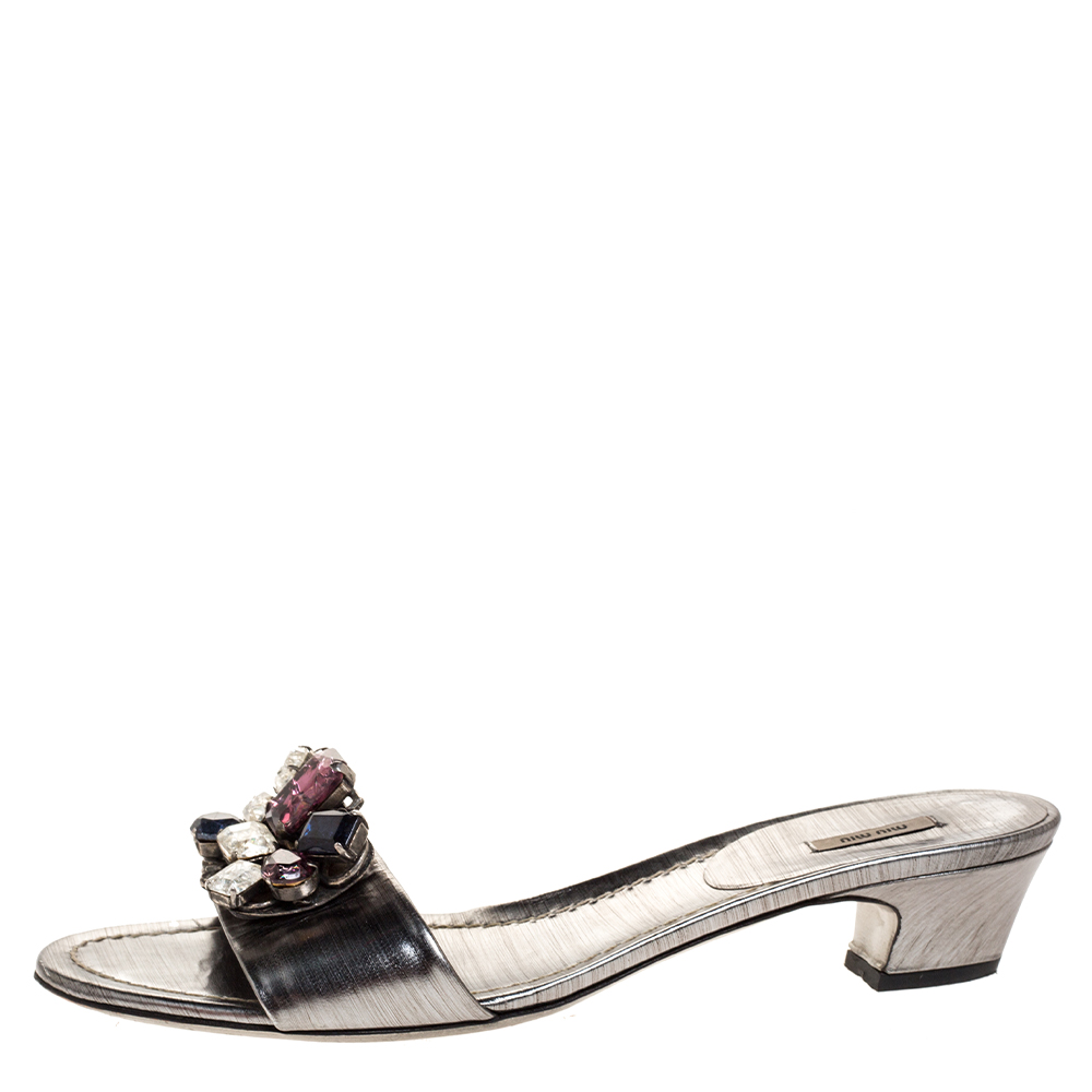 

Miu Miu Silver Leather Crystal Embellished Slide Sandals Size