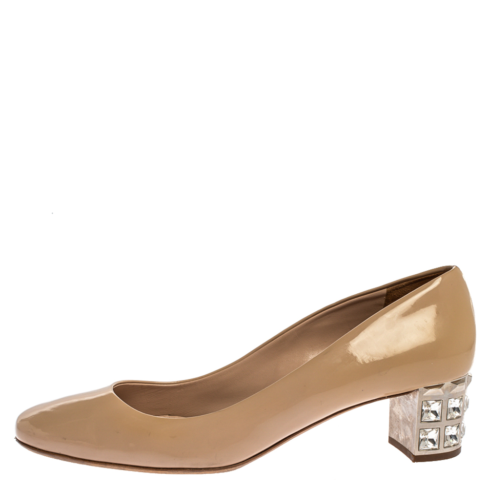 

Miu Miu Beige Patent Leather Crystal Embellished Block Heel Pumps Size