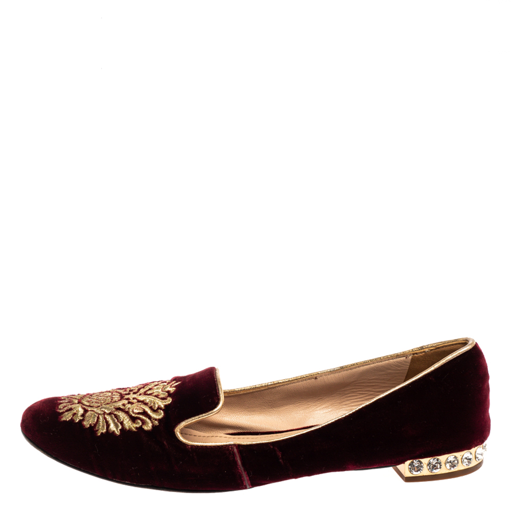 

Miu Miu Burgundy Velvet Crest Embellished Smoking Slippers Size