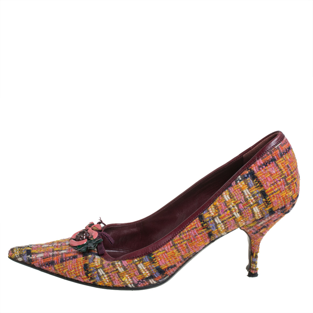 

Miu Miu Multicolor Tweed Floral Embellished Pointed Toe Pumps Size