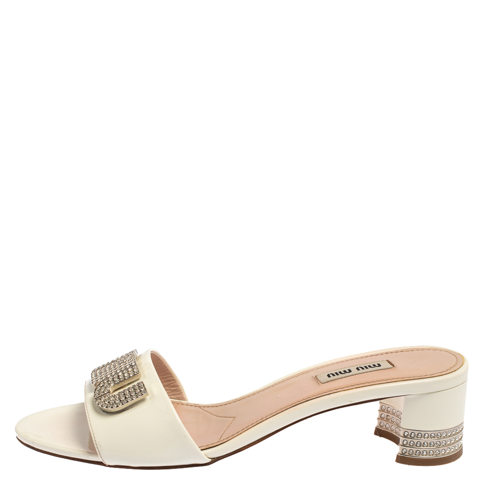 

Miu Miu White Patent Leather Embellished Sandals Size