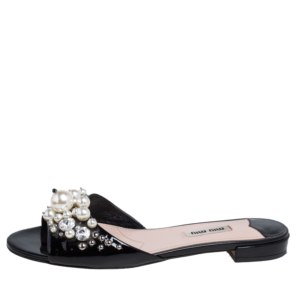 

Miu Miu Black Patent Leather Pearl Embellished Flats Size