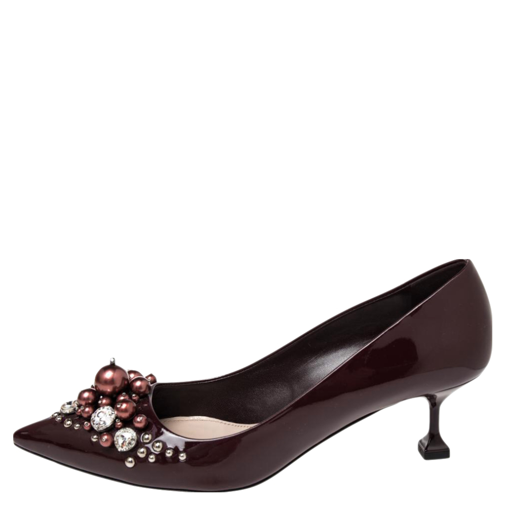 

Miu Miu Burgundy Patent Leather Crystal and Pearl Embellished Pointed Toe Pumps Size